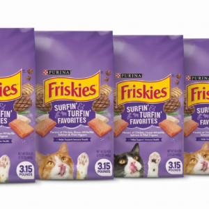 רביעיית פריסקיז Friskies Surfin' & Turfin' Favorites מעדני החתול מזון יבש לחתולים – סה"כ 5.6 ק"ג